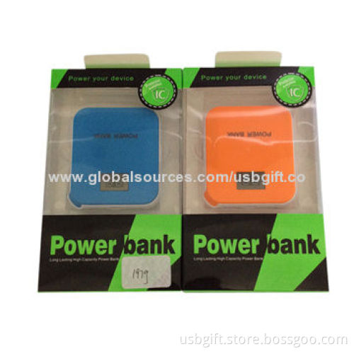 Power Banks/Dual USB Ports External Battery Chargers with Power Indicators and 3,900mAh Capacity
